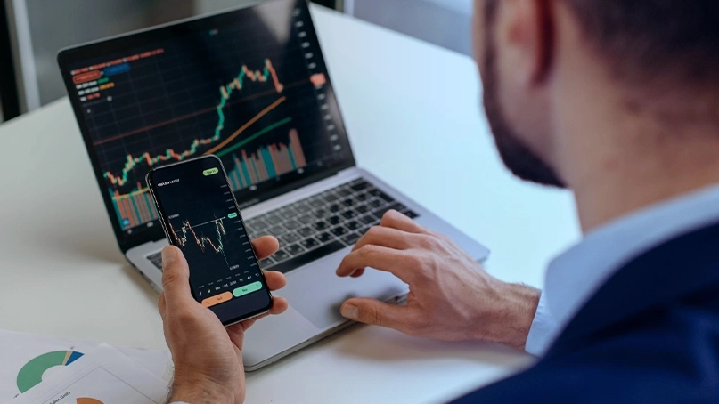 Dashboard di trading IA di NarivoxaroPro